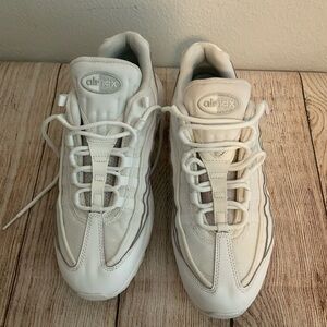Nike Air Max 95 Essential